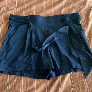 Loft pull on shorts